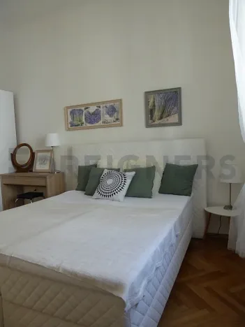 Pronájem bytu 1+1, Praha - Vinohrady, Mánesova, 38 m2