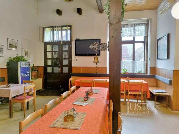 Pronájem restaurace, Písek, Hradiště, 497 m2