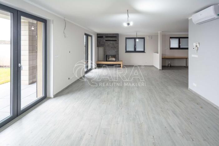 Prodej rodinného domu, Obříství, 107 m2