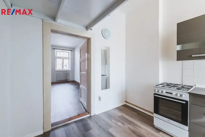 Pronájem bytu 1+1, Praha - Holešovice, Letohradská, 40 m2