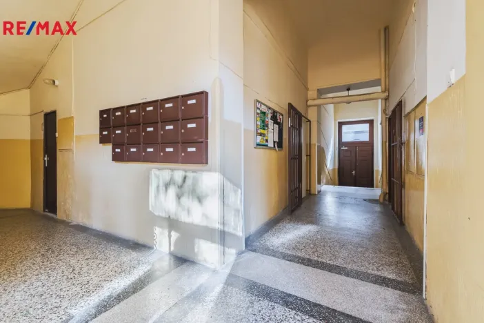 Pronájem bytu 1+1, Praha - Holešovice, Letohradská, 40 m2