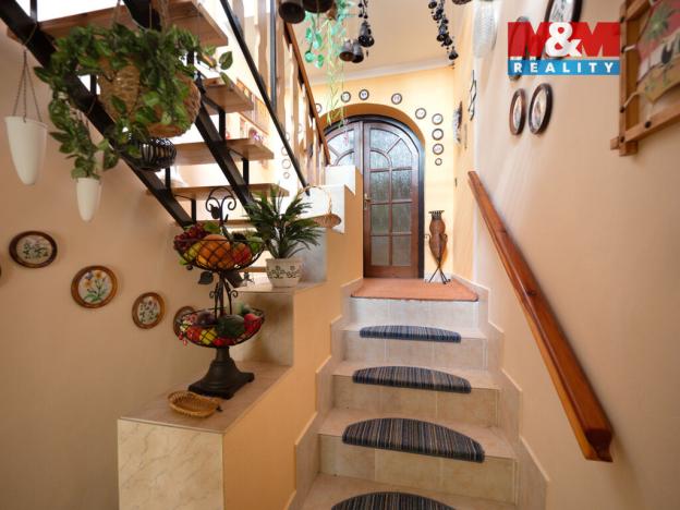 Prodej rodinného domu, Králův Dvůr, Na Stráni, 277 m2