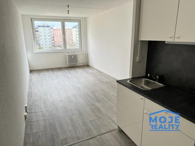 Pronájem bytu 2+kk, Praha - Černý Most, Generála Janouška, 46 m2