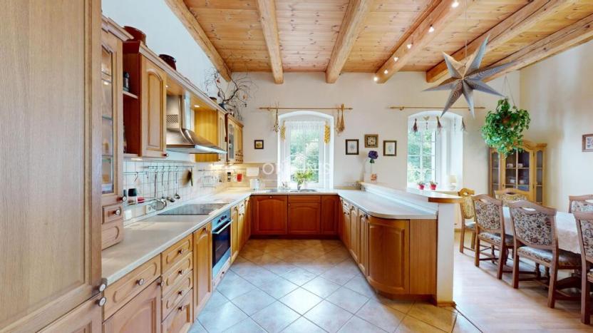 Prodej vícegeneračního domu, Okounov - Oslovice, 600 m2