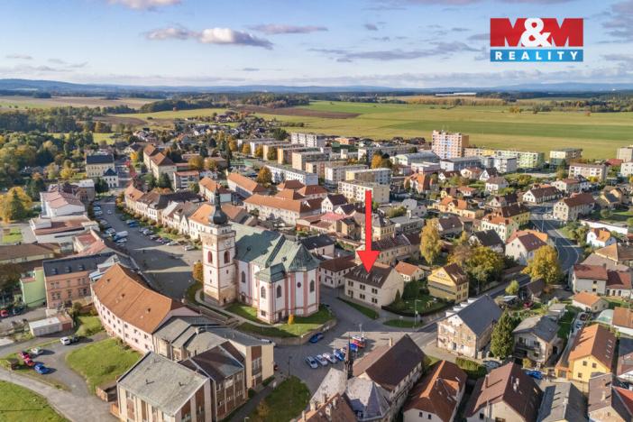 Pronájem obchodního prostoru, Bor, náměstí Republiky, 156 m2