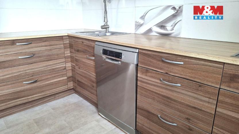 Pronájem bytu 4+1, Nový Bor, Sklářská, 100 m2