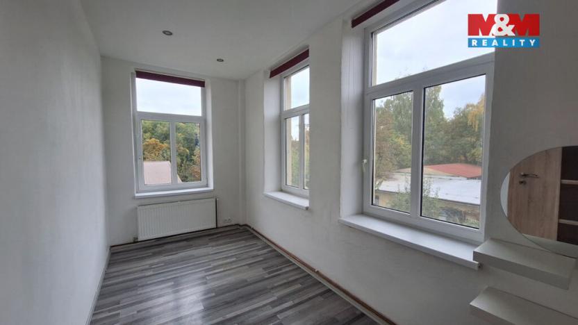 Pronájem bytu 4+1, Nový Bor, Sklářská, 100 m2