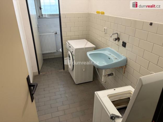 Pronájem atypického bytu, Podivín, Husova, 10 m2