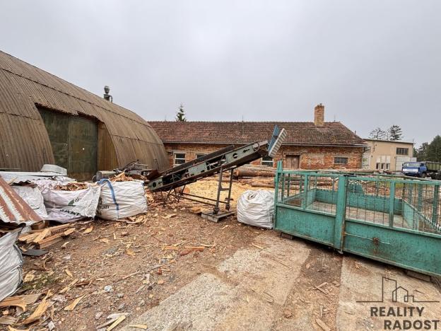 Prodej výrobních prostor, Nesovice, 1145 m2