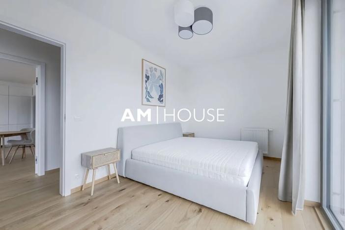 Pronájem bytu 3+kk, Praha - Karlín, Pernerova, 90 m2