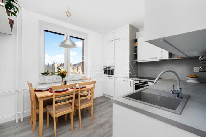 Prodej bytu 3+1, Brno - Židenice, Bzenecká, 72 m2