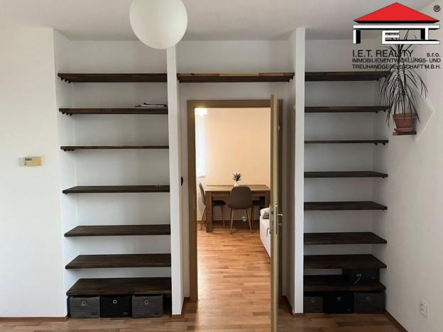 Pronájem bytu 1+1, Panenské Břežany, Družstevní, 38 m2