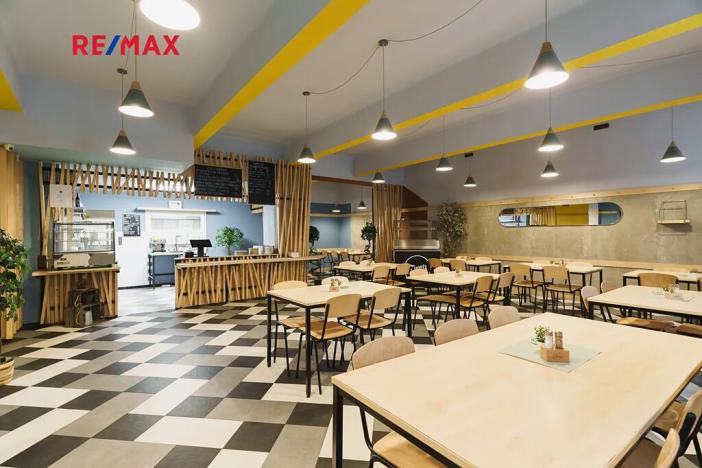 Pronájem restaurace, Praha - Smíchov, Křížová, 236 m2