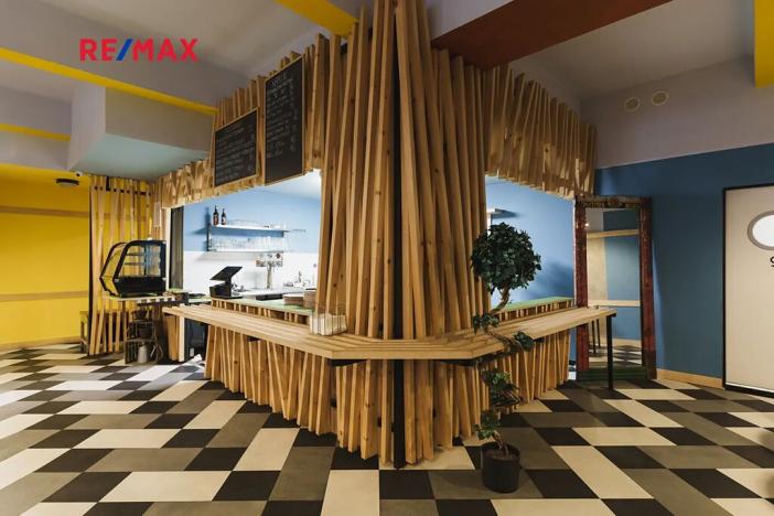 Pronájem restaurace, Praha - Smíchov, Křížová, 236 m2