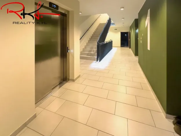 Prodej bytu 2+kk, Praha, Kryšpínova, 107 m2