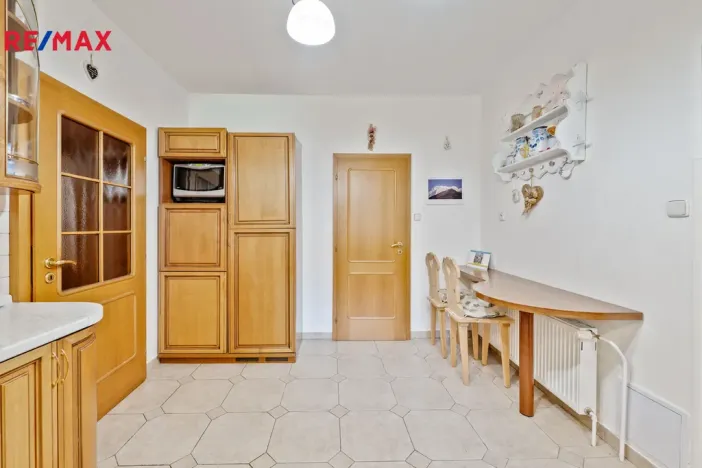 Prodej rodinného domu, Suchdol - Vysoká, 256 m2