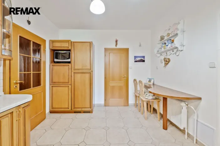 Prodej rodinného domu, Suchdol - Vysoká, 256 m2