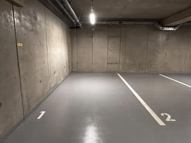 Pronájem garážového stání, Praha - Troja, Pod Hrachovkou, 16 m2