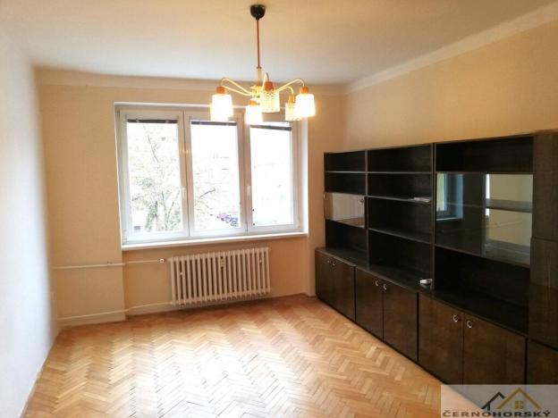 Pronájem bytu 2+1, Louny, Fűgnerova, 67 m2