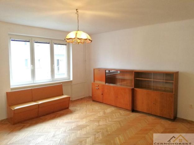 Pronájem bytu 2+1, Louny, Fűgnerova, 67 m2