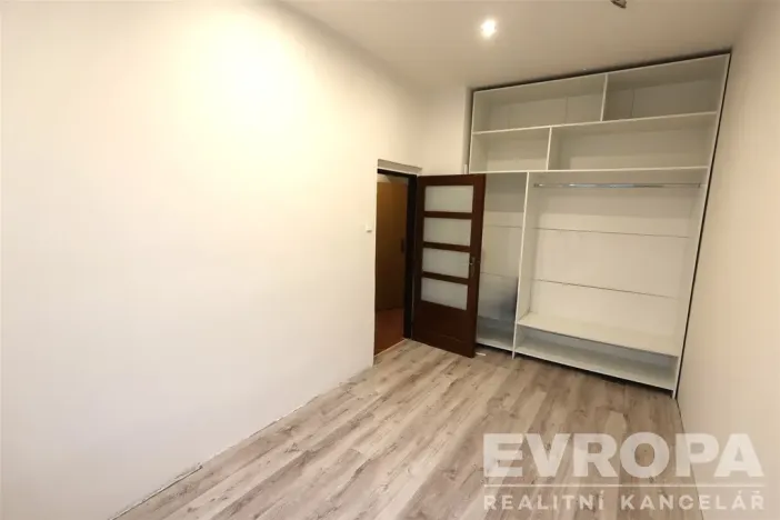 Prodej bytu 3+kk, Pardubice - Zelené Předměstí, Železničního pluku, 70 m2