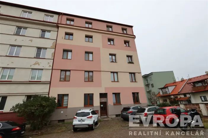 Prodej bytu 3+kk, Pardubice - Zelené Předměstí, Železničního pluku, 70 m2