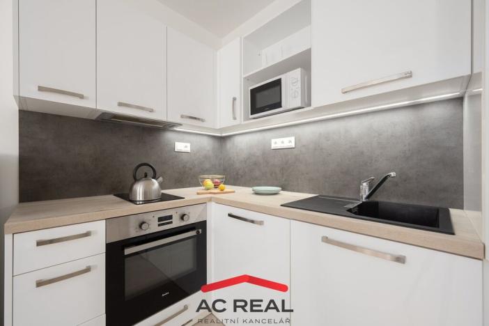 Prodej bytu 2+kk, Brno - Židenice, Šámalova, 42 m2