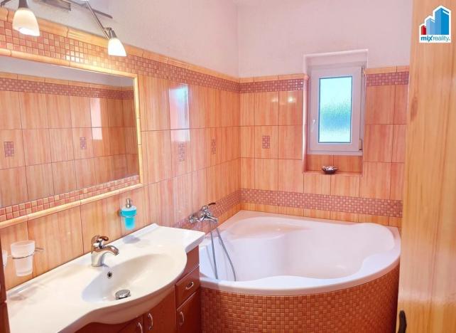 Prodej rodinného domu, Buková, 148 m2