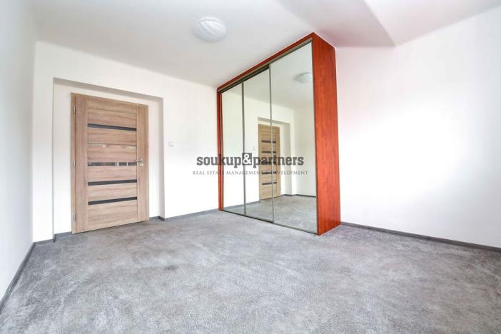 Pronájem bytu 3+kk, Praha - Radlice, Na Farkáně III, 53 m2