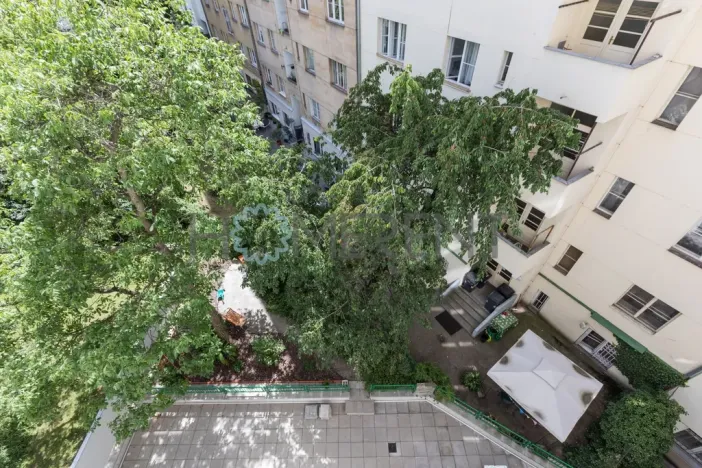 Pronájem bytu 1+kk, Praha - Nusle, Bartoškova, 30 m2