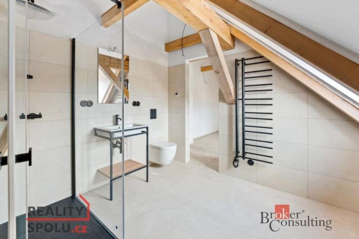 Prodej bytu 4+kk, Jince, Slavíkova, 110 m2