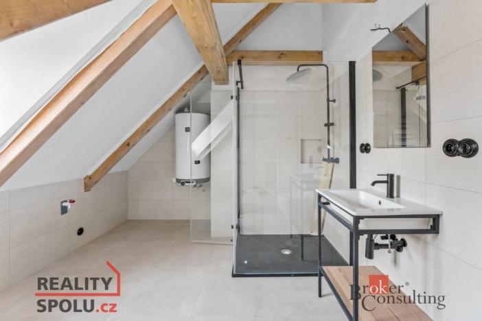 Prodej bytu 4+kk, Jince, Slavíkova, 110 m2