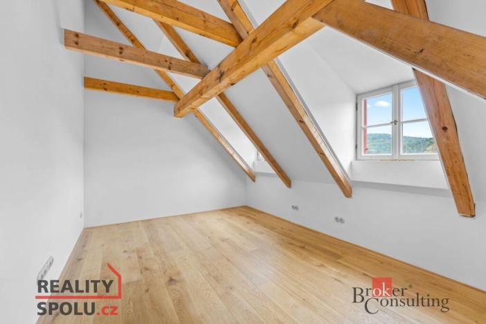 Prodej bytu 4+kk, Jince, Slavíkova, 110 m2