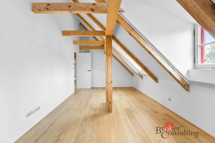 Prodej bytu 4+kk, Jince, Slavíkova, 110 m2