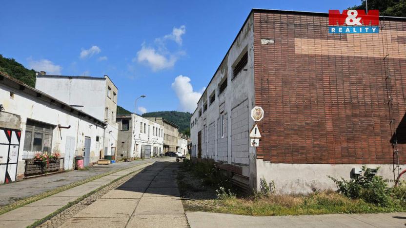 Pronájem skladu, Hlubočky, Dukelských hrdinů, 200 m2