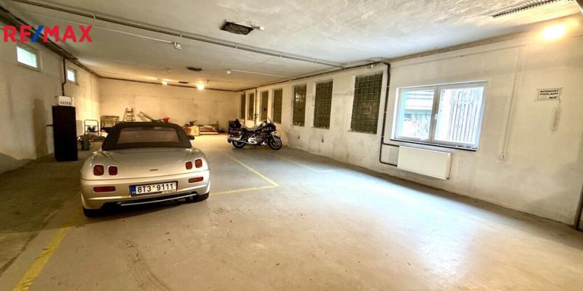 Pronájem skladu, Nýdek, 214 m2