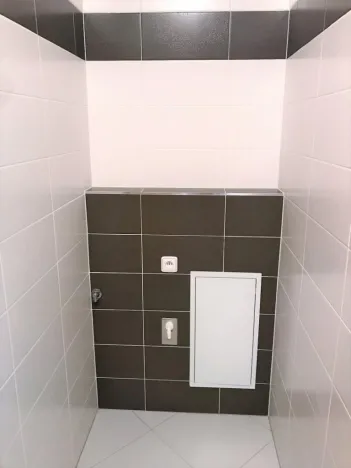 Pronájem bytu 1+kk, Praha, Medunova, 37 m2