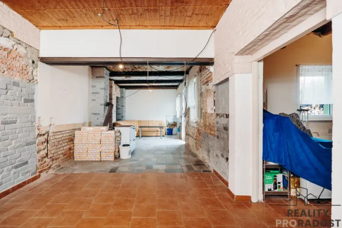 Prodej rodinného domu, Bukovany, 230 m2