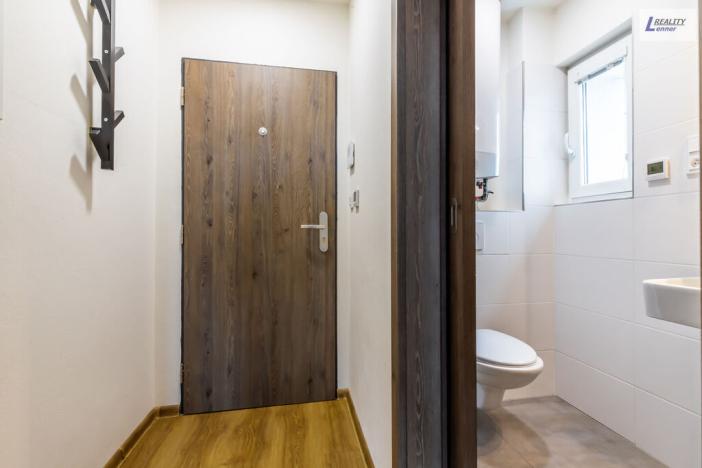 Prodej bytu 1+kk, Praha - Kobylisy, Javorová, 29 m2