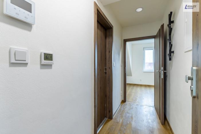 Prodej bytu 1+kk, Praha - Kobylisy, Javorová, 29 m2