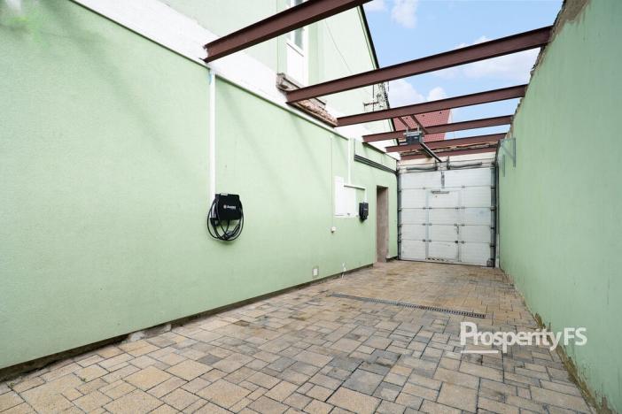 Prodej rodinného domu, Kladno - Kročehlavy, Unhošťská, 229 m2