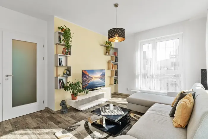 Pronájem bytu 2+kk, Liberec - Liberec III-Jeřáb, U Nisy, 59 m2