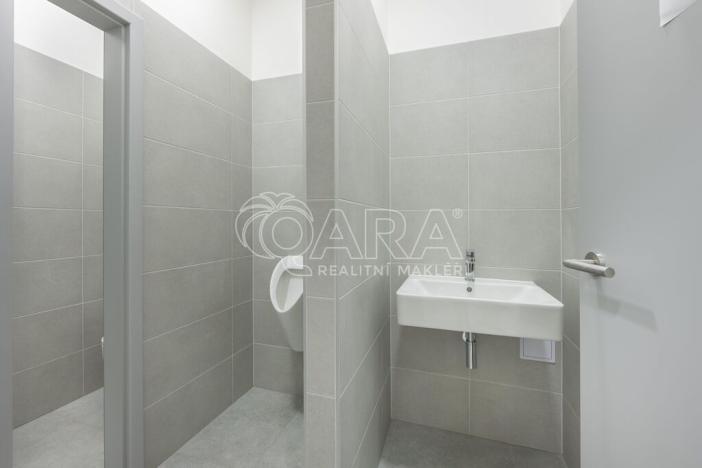 Pronájem skladu, Divišov, 2922 m2