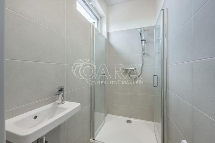 Pronájem skladu, Divišov, 2922 m2