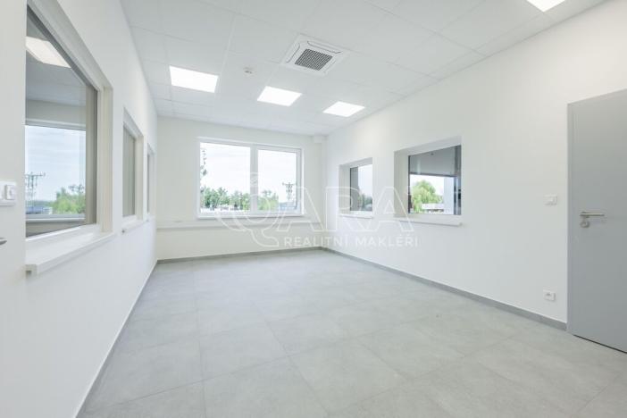 Pronájem skladu, Divišov, 2704 m2