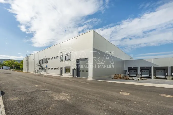 Pronájem skladu, Divišov, 2704 m2