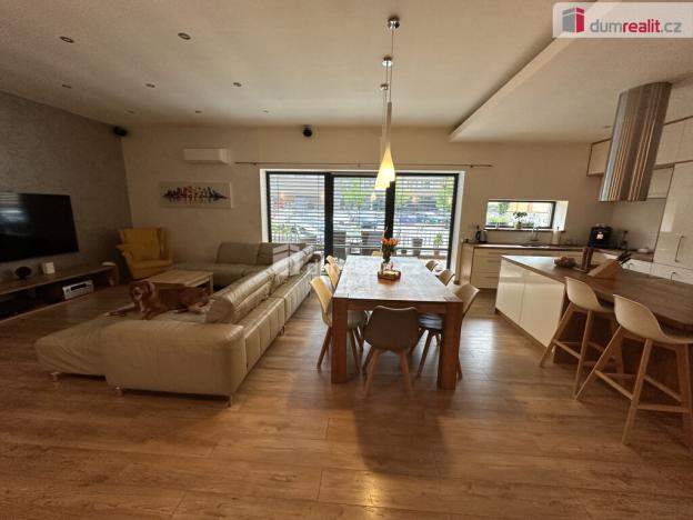 Prodej rodinného domu, Děčín - Děčín I-Děčín, Dobrovského, 229 m2