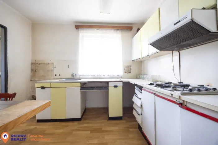 Prodej rodinného domu, Rovensko, 220 m2