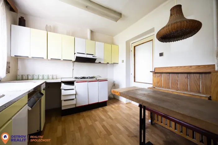 Prodej rodinného domu, Rovensko, 220 m2