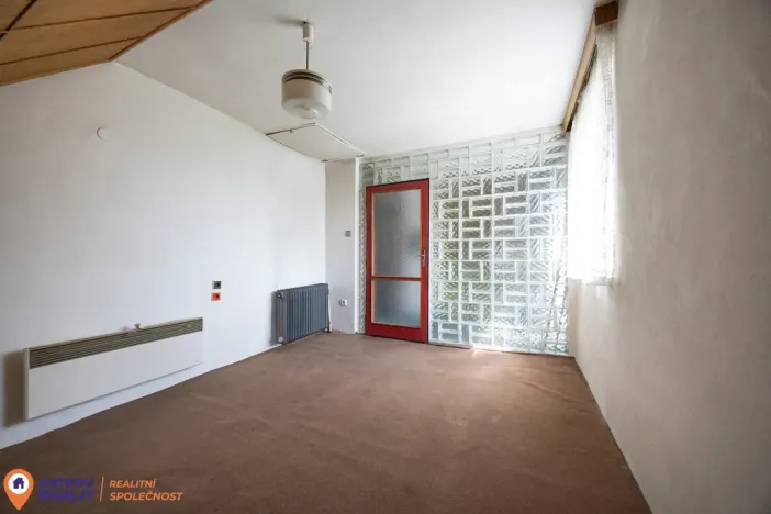 Prodej rodinného domu, Rovensko, 220 m2